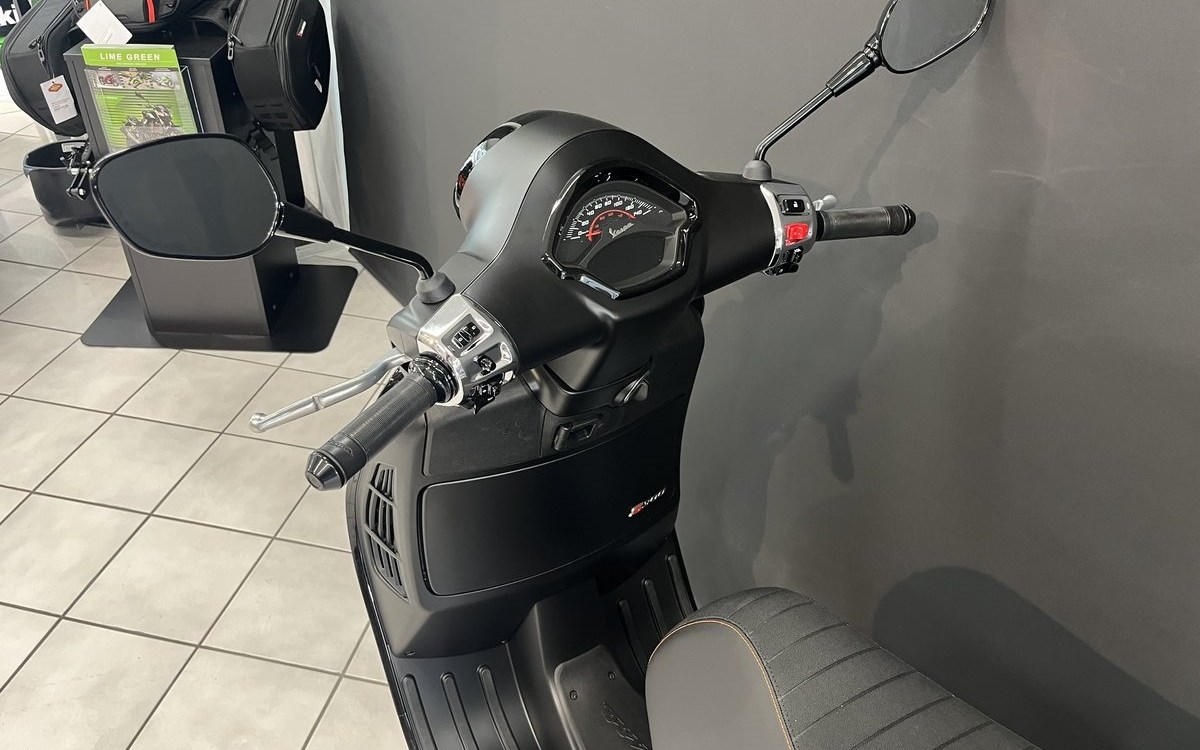 Angebot Vespa GTS 300 Super Sport