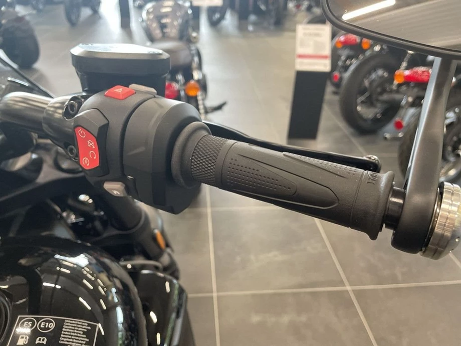 Angebot Triumph Rocket 3 Storm GT Bild 12: Angebot Triumph Rocket 3 Storm GT