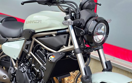 Neufahrzeug Kawasaki Eliminator 500 - Bild 13