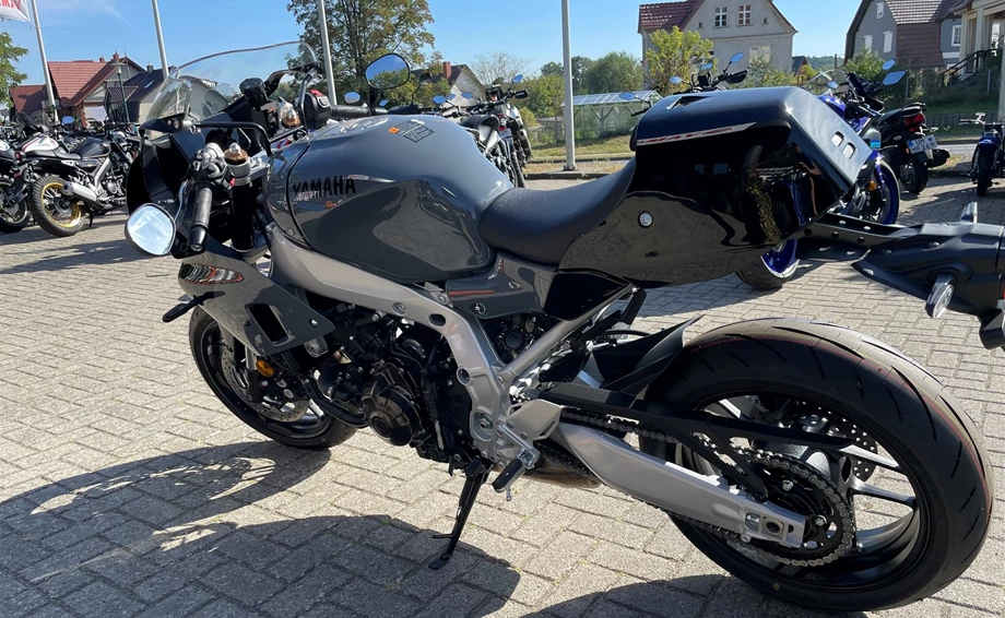 Angebot Yamaha XSR900 GP Bild 3: Angebot Yamaha XSR900 GP