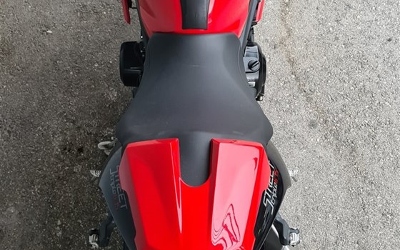 Gebrauchtmotorrad Triumph Street Triple - Bild 6 Gebrauchtmotorrad Triumph Street Triple - Bild 6
