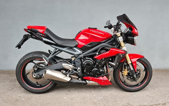 Gebrauchtmotorrad Triumph Street Triple - Bild 1 Gebrauchtmotorrad Triumph Street Triple - Bild 1