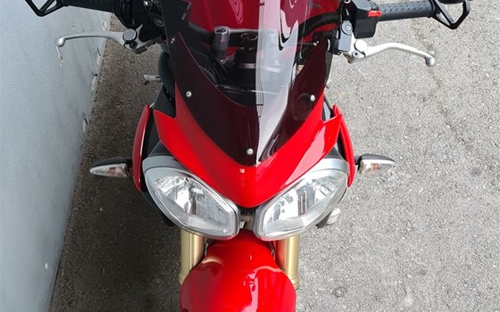 Gebrauchtmotorrad Triumph Street Triple - Bild 3 Gebrauchtmotorrad Triumph Street Triple - Bild 3