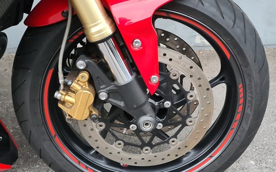 Gebrauchtmotorrad Triumph Street Triple - Bild 10 Gebrauchtmotorrad Triumph Street Triple - Bild 10