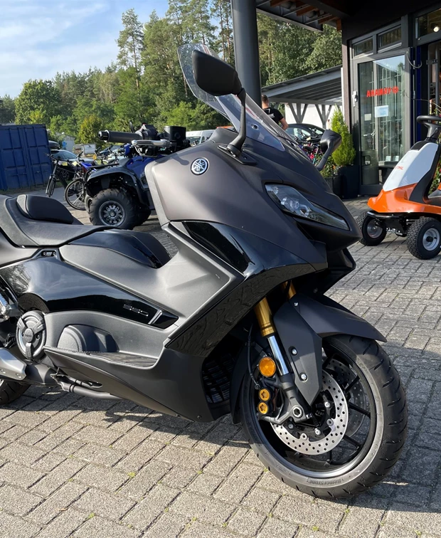 Yamaha TMAX Tech MAX