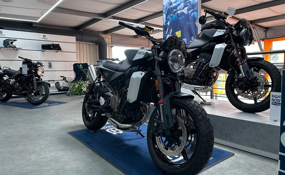 Angebot Husqvarna Svartpilen 801 Bild 3: Angebot Husqvarna Svartpilen 801