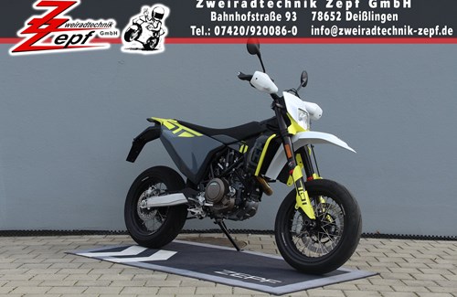 Gebrauchtmotorrad Husqvarna 701 Supermoto