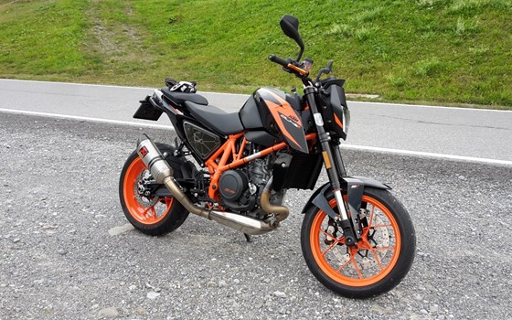 Gebrauchtmotorrad KTM 690 Duke R - Bild 3 Gebrauchtmotorrad KTM 690 Duke R - Bild 3