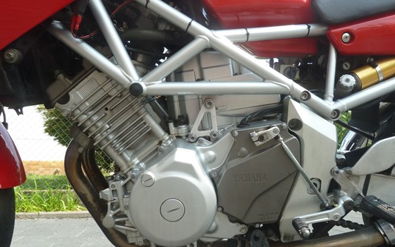 Gebrauchtmotorrad Yamaha TRX 850 - Bild 10