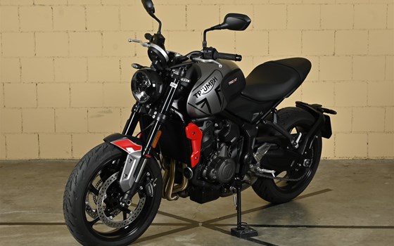 Motorrad Occasion Triumph Trident 660 - Bild 3