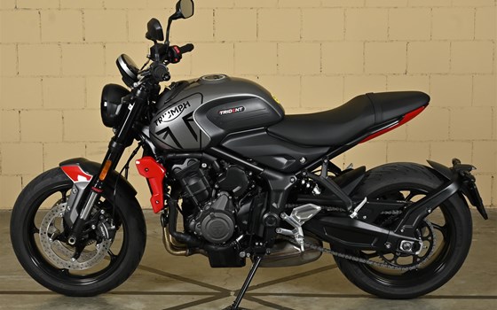 Motorrad Occasion Triumph Trident 660 - Bild 4