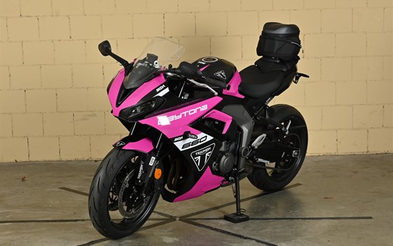 Neufahrzeug Triumph Daytona 660 - Bild 8