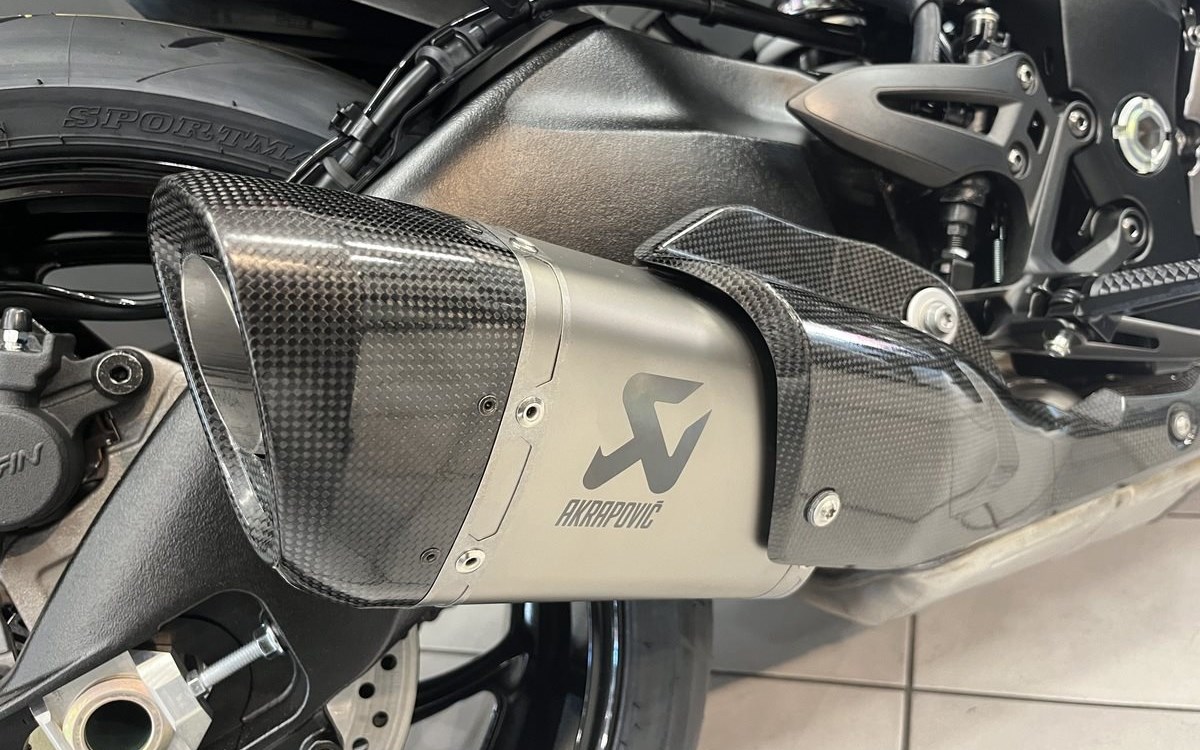 Zum Vergrößern bitte anklicken! Angebot Suzuki GSX-S1000