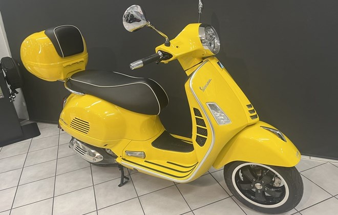 Vespa GTS 300