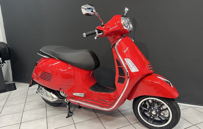 Vespa GTS 300 Super