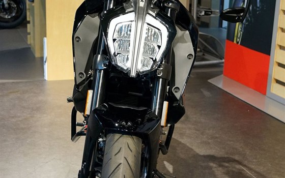 Neufahrzeug KTM 390 Duke - Bild 4 Neufahrzeug KTM 390 Duke - Bild 4