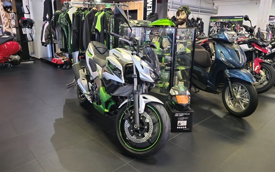 Gebrauchtmotorrad Kawasaki Z7 Hybrid - Bild 4