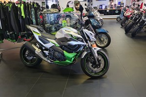 Angebot Kawasaki Z7 Hybrid