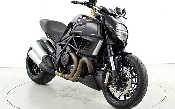 Motorrad Occasion Ducati Diavel 1200 - Bild 2