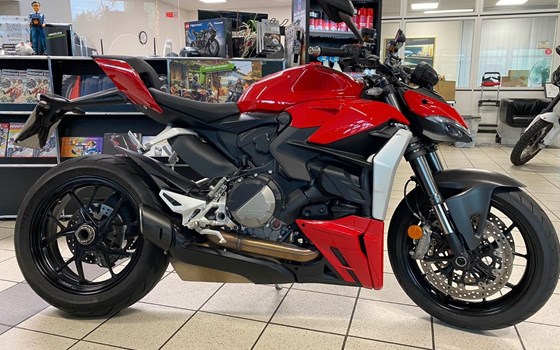 Gebrauchtmotorrad Ducati Streetfighter V2 - Bild 1