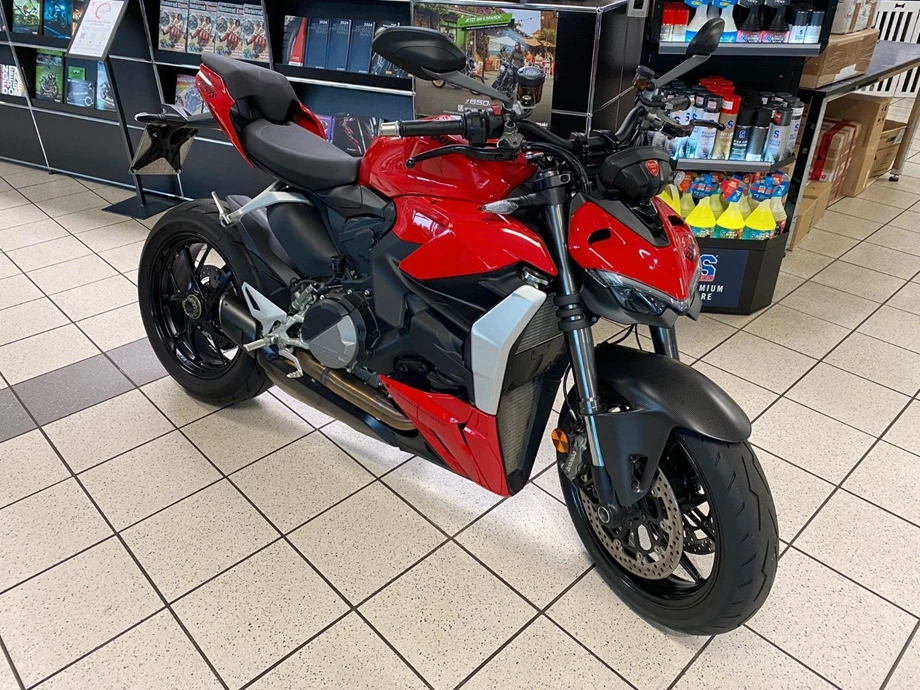 Angebot Ducati Streetfighter V2 Bild 10: Angebot Ducati Streetfighter V2