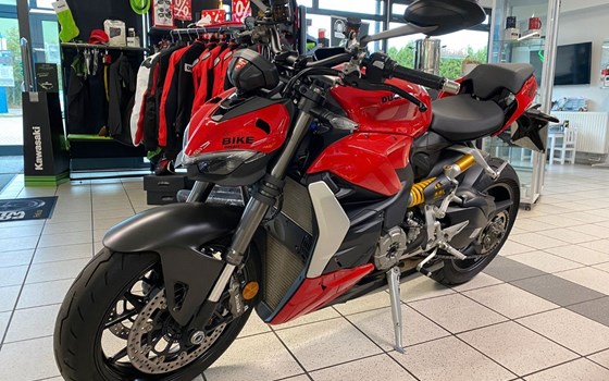 Gebrauchtmotorrad Ducati Streetfighter V2 - Bild 2