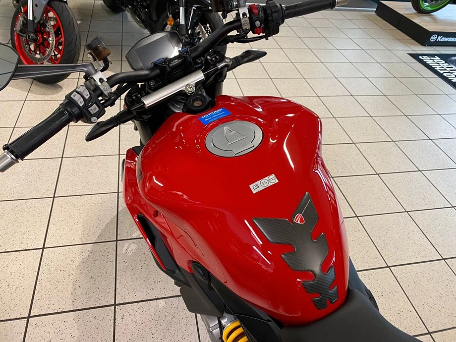 Angebot Ducati Streetfighter V2 Bild 3: Angebot Ducati Streetfighter V2