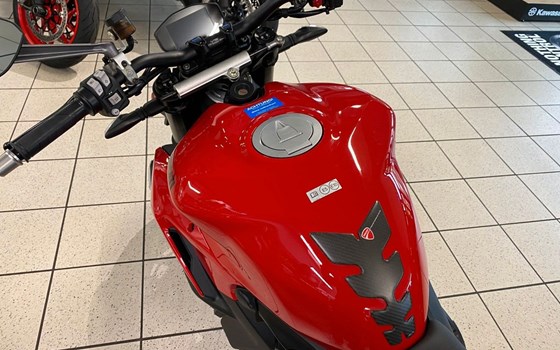 Gebrauchtmotorrad Ducati Streetfighter V2 - Bild 4