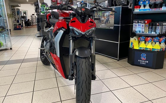 Gebrauchtmotorrad Ducati Streetfighter V2 - Bild 6