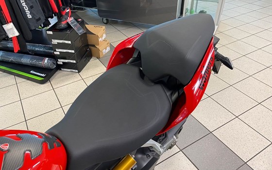 Gebrauchtmotorrad Ducati Streetfighter V2 - Bild 8