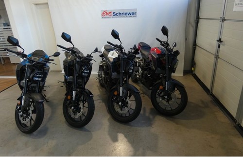 Neumotorrad Honda CB125R