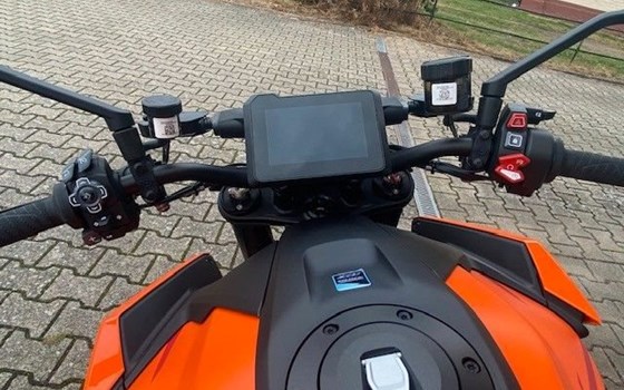 Neufahrzeug KTM 1290 Super Duke R - Bild 10