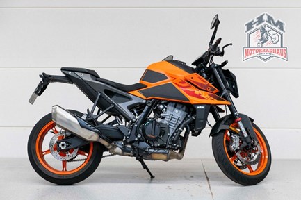 KTM 990 Duke