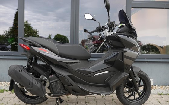 Neufahrzeug Aprilia SR GT 125 - Bild 3