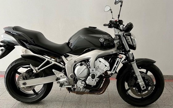 Gebrauchtmotorrad Yamaha FZ6 Fazer - Bild 1 Gebrauchtmotorrad Yamaha FZ6 Fazer - Bild 1