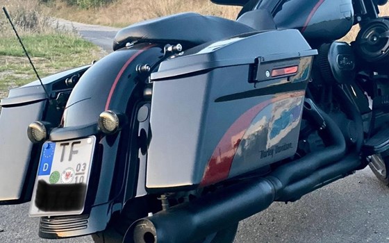 Gebrauchtmotorrad Harley-Davidson Street Glide FLHX - Bild 2