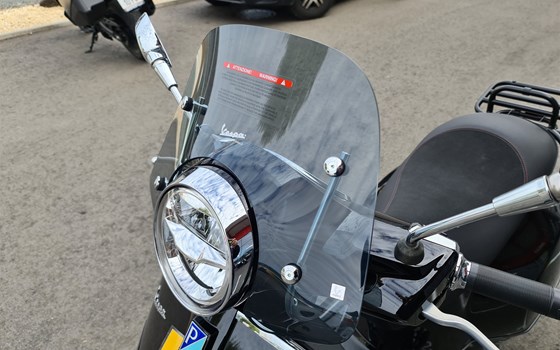 Neufahrzeug Vespa GTS 125 Super - Bild 11 Neufahrzeug Vespa GTS 125 Super - Bild 11