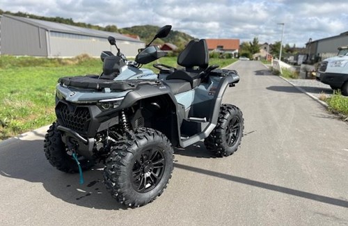 Neumotorrad CFMOTO C-Force 1000