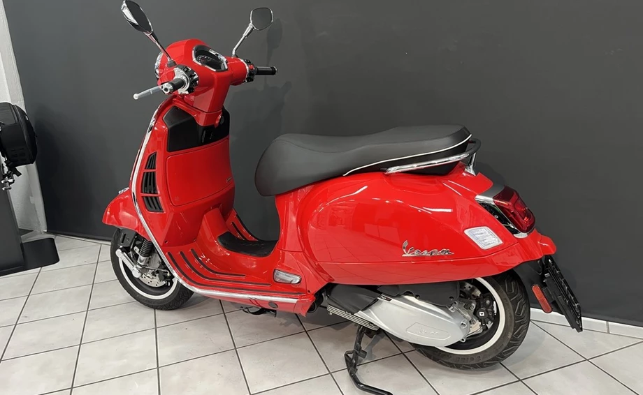 Angebot Vespa GTS 300 Super Bild 4: Angebot Vespa GTS 300 Super
