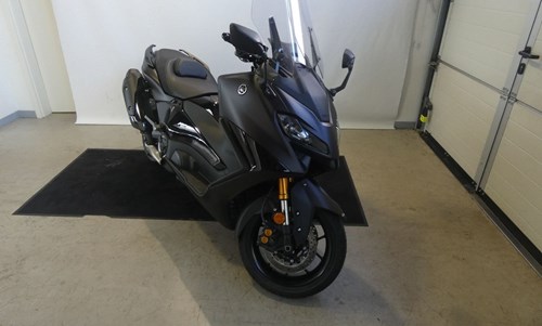 Yamaha TMAX 560