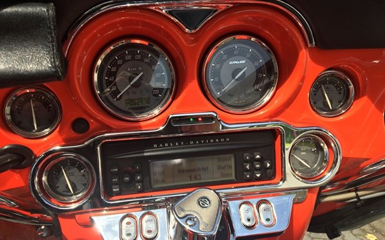 Gebrauchtmotorrad Harley-Davidson CVO FLHTCUSE Ultra Classic Electra Glide - Bild 12