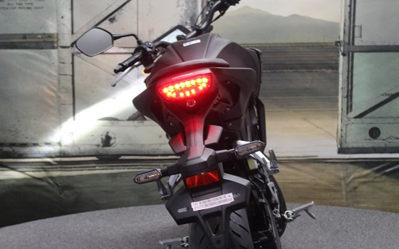 Neufahrzeug Honda CB125R - Bild 12