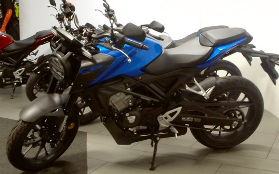 Neufahrzeug Honda CB125R - Bild 4