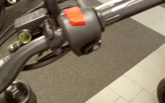 Neufahrzeug Honda CB125R - Bild 8