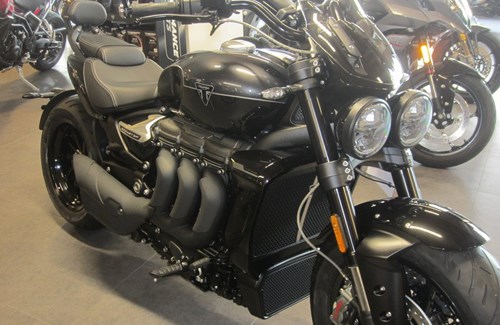 Neumotorrad Triumph Rocket 3 Storm GT