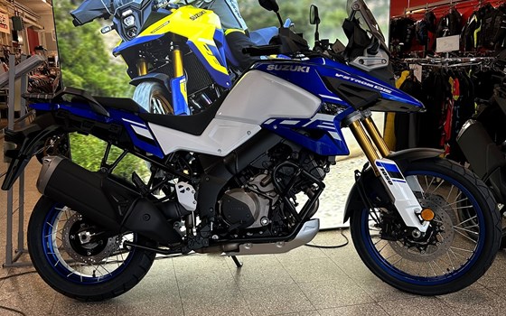 Neufahrzeug Suzuki V-Strom 1050DE - Bild 1 Neufahrzeug Suzuki V-Strom 1050DE - Bild 1