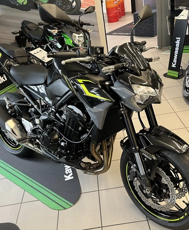 Kawasaki Z900