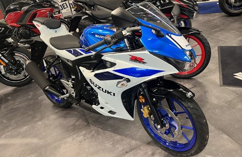 Neumotorrad Suzuki GSX-R125