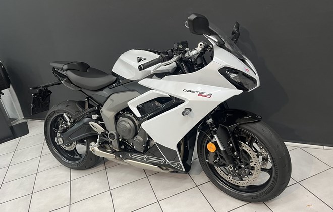 Triumph Daytona 660