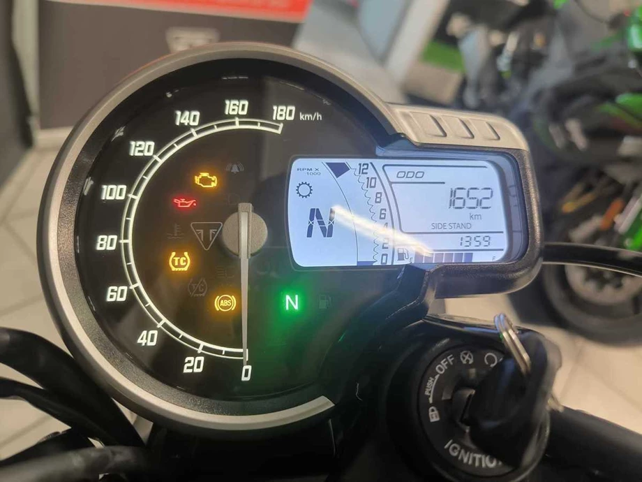 Angebot Triumph Speed 400 Bild 7: Angebot Triumph Speed 400